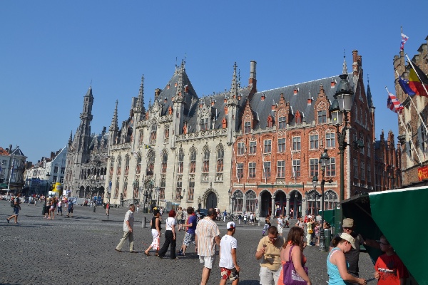 A Grote Markt, praça central da cidade