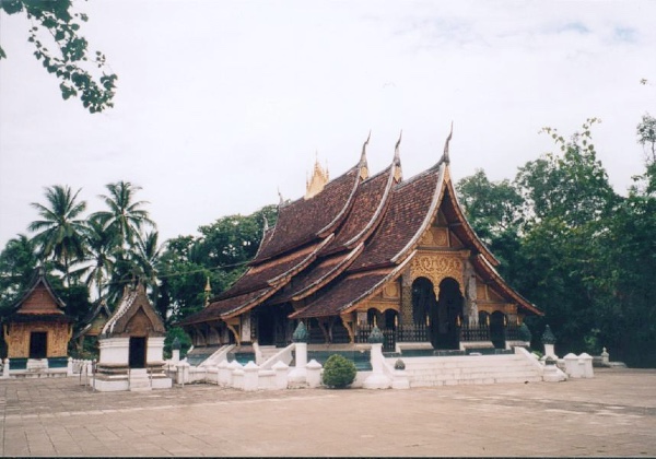 Xieng Thong is probably the finest Wat in Luang Phabang