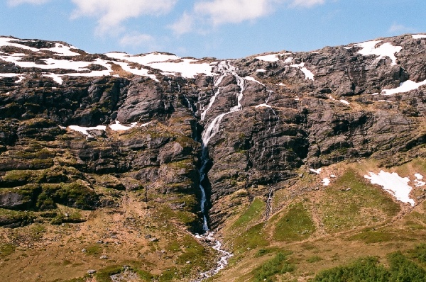 ice on top and ice coming down