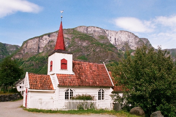 Undredal's stavkirke, Norway's smallest