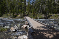 footpath bridge over the Cottonwood Creek